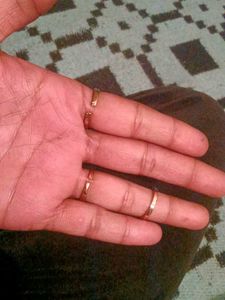 Gold-tone Linked Finger Rings