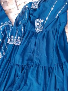 Free delivery 3 peace wedding dress