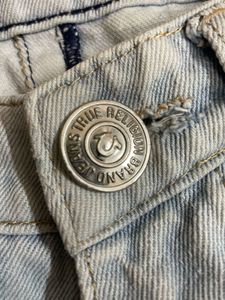 TRUE RELIGION JEANS