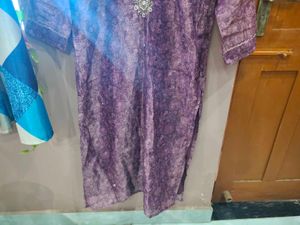 Elegant Purple Embroidered Kurti