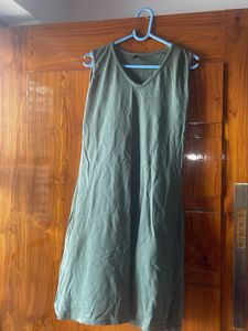 Olive Green V-Neck Sleeveless Mini Dress