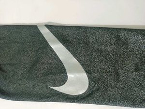 Nike Women's Sparkle Gym/Yoga Leggings