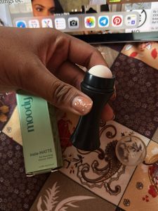 Moody Insta-MATTE Oil-Absorbing Volcanic Roller