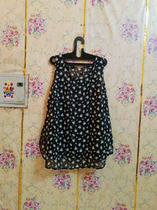 🇳🇿💫🎀Chic Floral Print Sleeveless Top