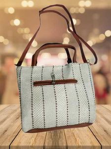 White Elegant Alluring Women Slingbag