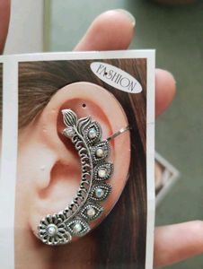 2 pair Oxidized Leaf Design Ear Cuff