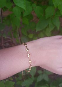 Anti Tarnish Gold Heart Charm Bracelet
