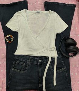 🤍 White Textured Tie-Front Top