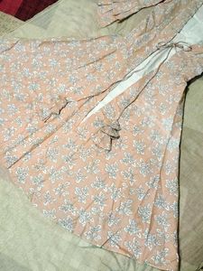 🎀 Elegant Peach Floral Gown 😍