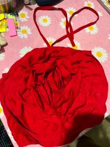 Red Rose Accent top