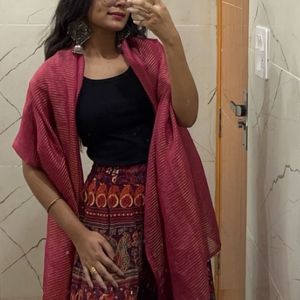 Beautiful Pink And Golden Dupatta