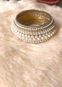 Single Pearl and Rhinestone Bangle