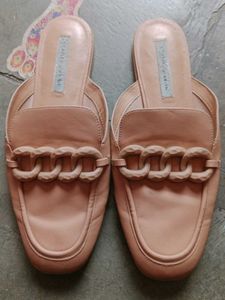 CHARLES &amp; KEITH Chain Mules/Flats