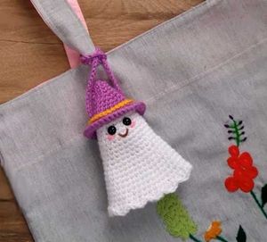Beautiful Crochet Lipstick Holder