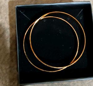 Elegant Gold Bangle Bracelet