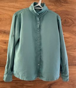 Solid Green Collared Button-Up Shirt