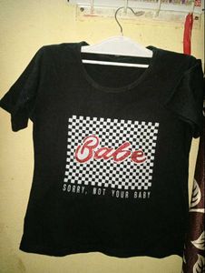 Black Tee