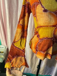 y2k full sleeve top!