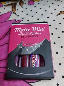 Compact &amp; Lipstick Combo New Totally,  4 Shade H