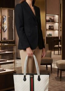 Gucci Tote Bag - Classic Design