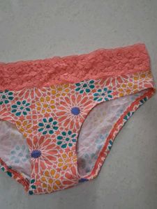 M Pretty Floral Print Briefs with Lace Trim
