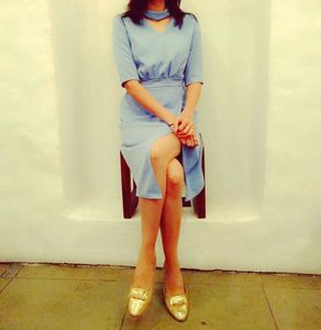 Elegant Blue V-Neck Midi Dress