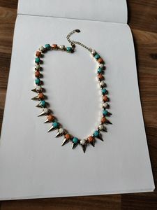Neckpiece