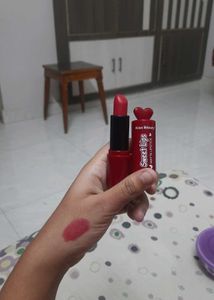 Kiss Beauty Matte Lipstick
