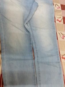 Light Wash Stretch Jeans