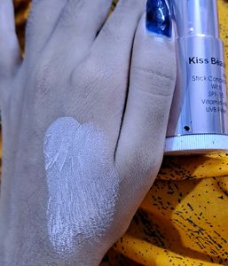 Stick Concealer With SPF-15 Vitamin-e&amp;UVB Filter