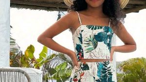 Tropical Print Crop Top & Skirt Set
