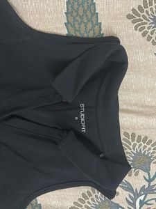 STUDIOFIT Black Sleeveless Collared Top