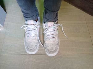 Sneakers / Shoes