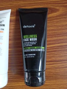 Detoxie Facewash