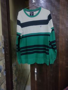 Mens Pullover like New No Flaw