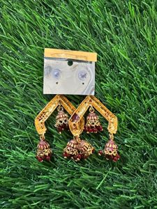 Elegant Red &amp; Gold Jhumka Earrings