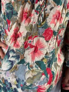 Zara Chic floral top