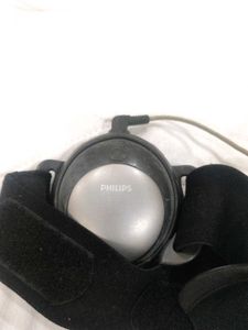 Portable sports audio by philips &amp; RCA head