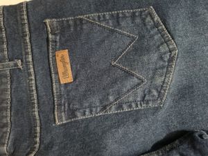 Trendy Men's Wrangler Jeans