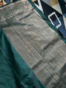 Elegant Emerald Green Banarasi Saree