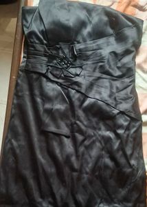 Elegant Black Strapless Dress