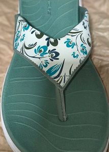 Red tape Floral Flip-Flops for Women