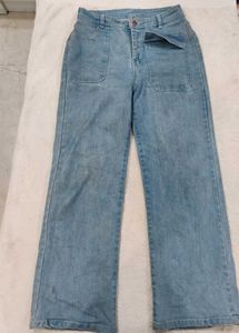 Levi’s High Waisted Light Wash Jeans