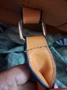 Lavie Handbag... 10% Offer