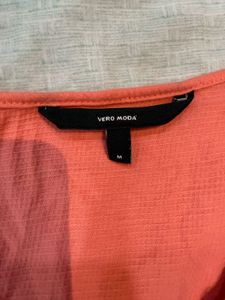 VERO MODA ORIGINAL Coral Twist Puff Sleeve T