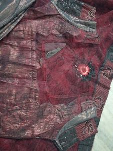 Net maroon saree with desiner blouse and peticoat