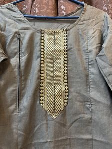 Stylish Grey feedings Kurti