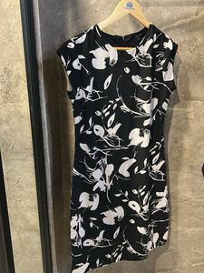 Chic Black &amp; White Floral Dress