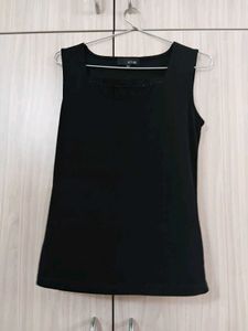 Sleek Black Sleeveless Top