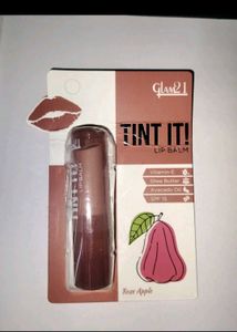 Beauty Bundle: Body wash Nail Polish wipes
